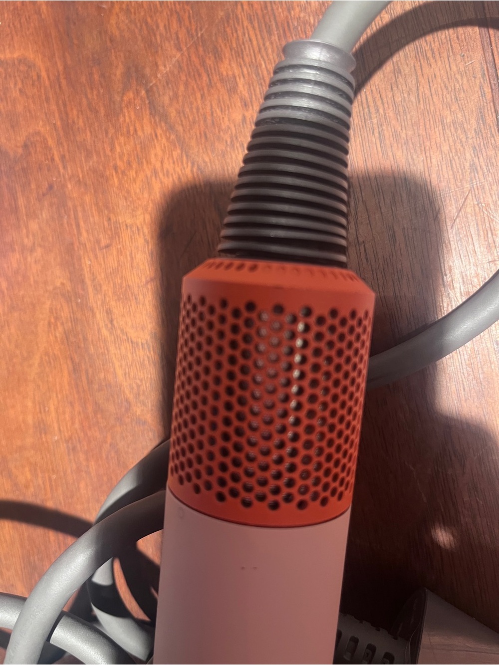 Dyson blow dryer candy pop edition - Picture 5 of 15